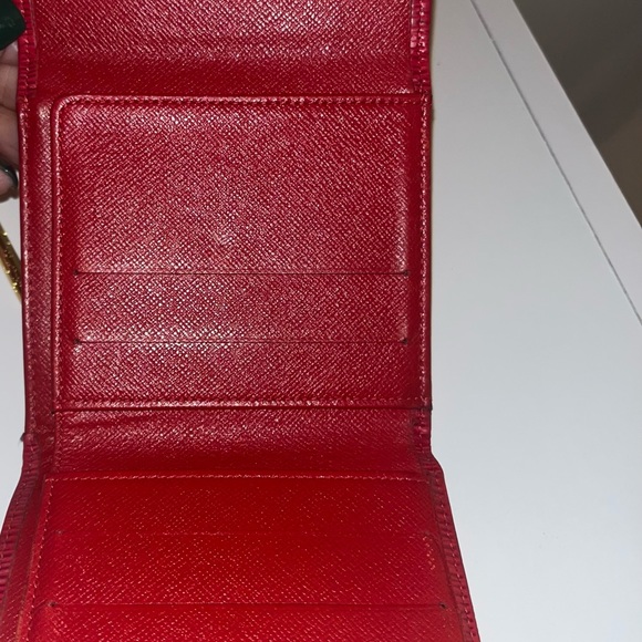 Louis Vuitton Epi Wallet - Picture 4 of 6